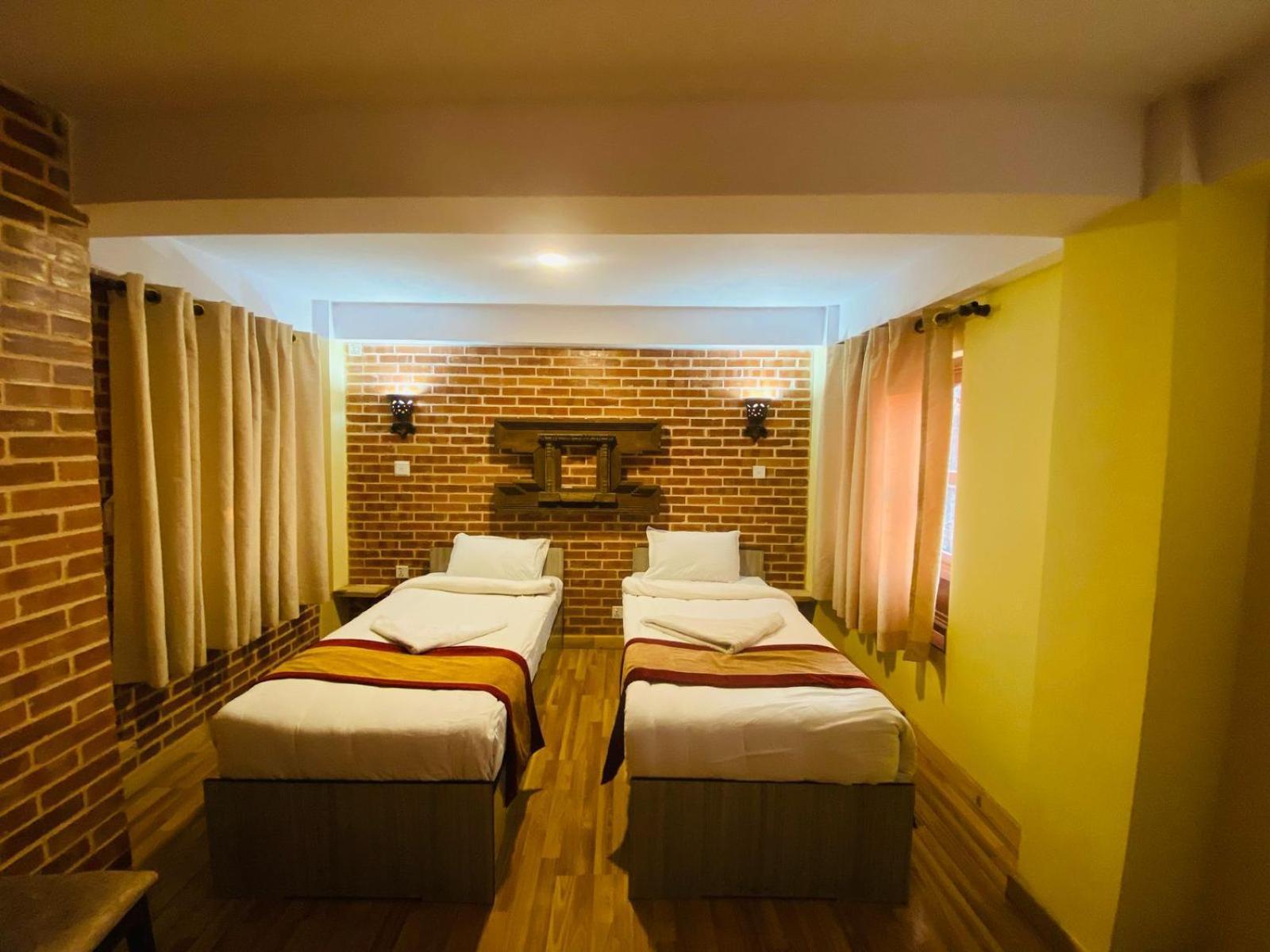 Hotel Durbar Side Μπακταπούρ Εξωτερικό φωτογραφία